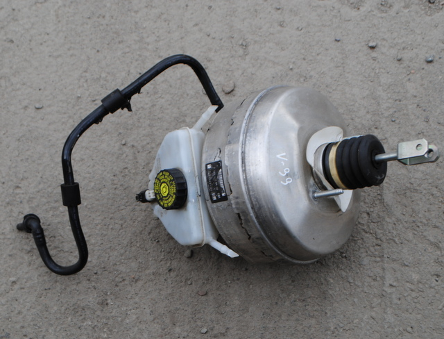 image for 2014-2018 MERCEDES BENZ C CLASS W205 MASTER BRAKE CYLINDER A2054300130