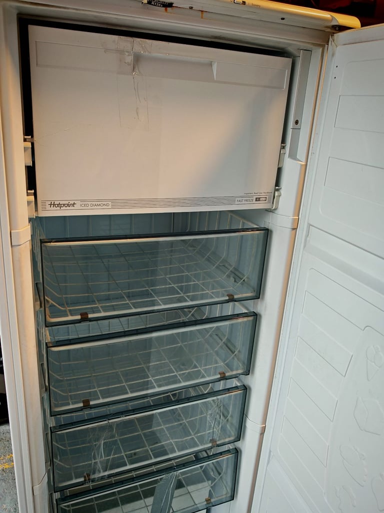 Hotpoint Iced Diamond freezer 