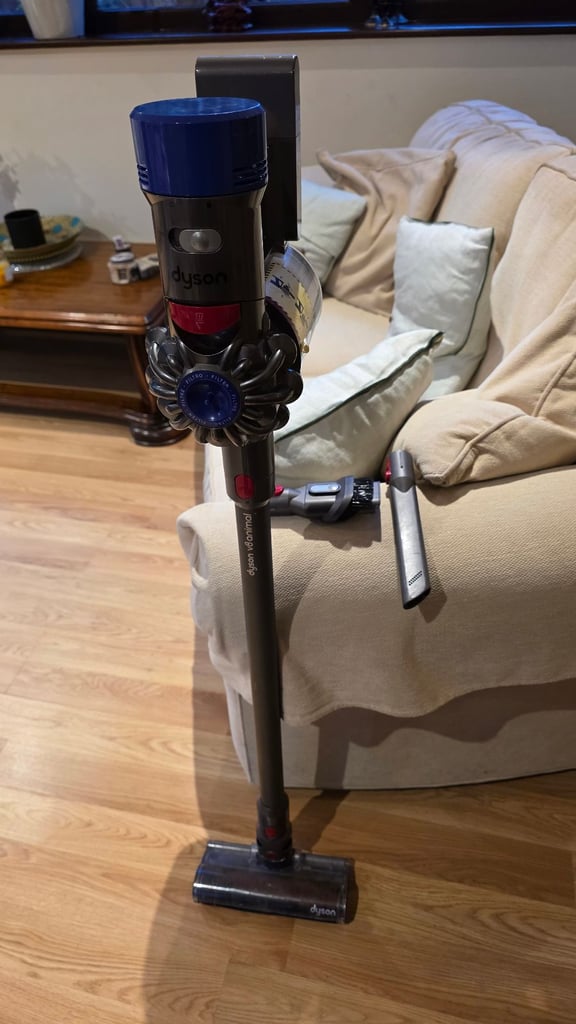Dyson V8 cordless vacuum cleaner