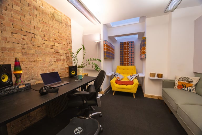 Music Studio |  SoundProof Room | Creative Space | Artist Studio | Office in Hackney East London E8