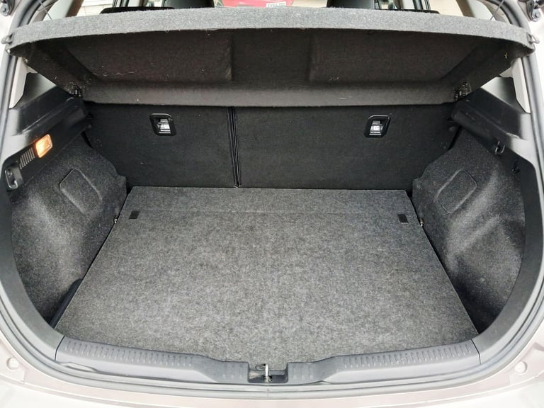 2016 Toyota Auris 1.6 D-4D Business Edition Euro 6 (s/s) 5dr HATCHBACK Diesel Manual