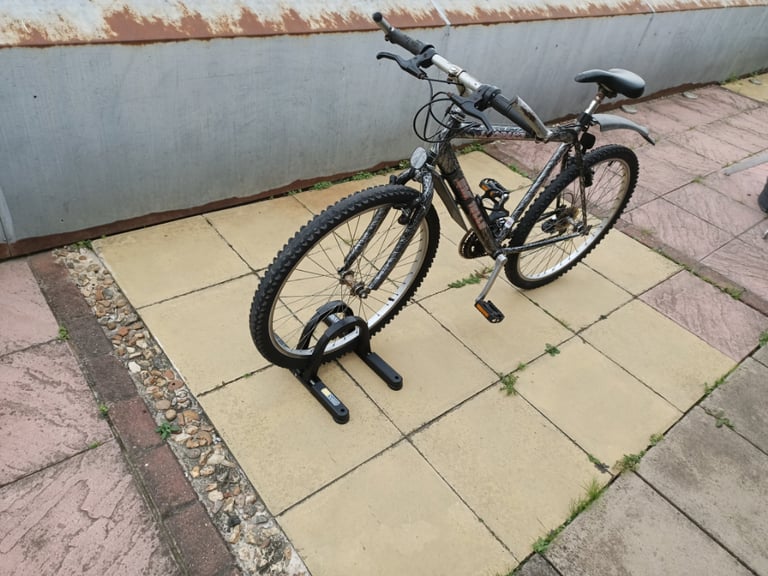EMMELLE LEOPARD Mountain Bike 21 GEARS Medium size used