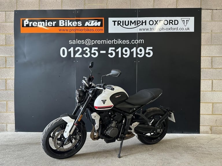 STUNNING ONE OWNER 2022/72 TRIUMPH TRIDENT 660 MOTORCYCLE 