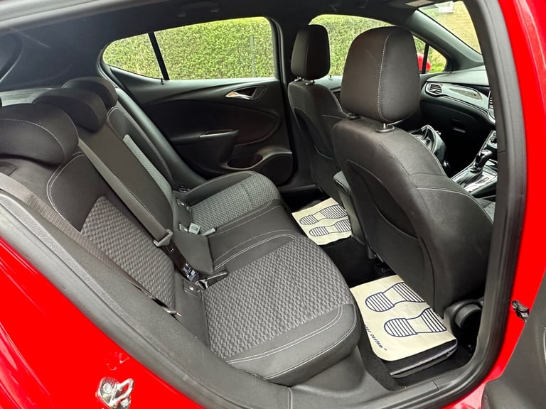 2017 Vauxhall Astra 1.4T 16V 150 SRi 5dr Auto HATCHBACK Petrol Automatic