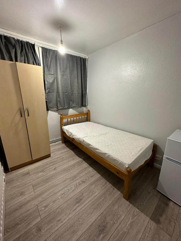 🏡 Single Room – East Ham 🏡🗝