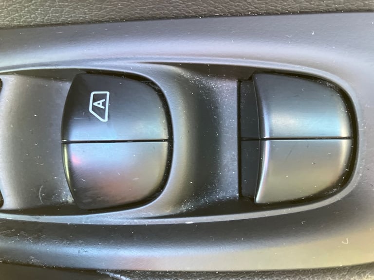 2016 Nissan Qashqai 1.5 dCi Tekna 5dr SUV DIESEL Manual