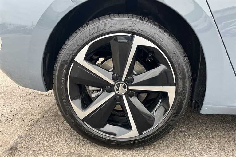 2025 Vauxhall Astra 1.2 Turbo 130 Griffin 5dr HATCHBACK PETROL Manual