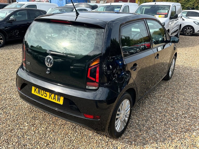 2018 Volkswagen up! 1.0 BlueMotion Tech Move up! Euro 6 (s/s) 5dr HATCHBACK Petrol Manual