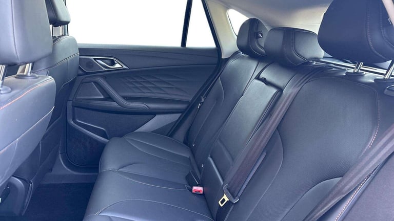 2025 MG MG HS 1.5 T-GDI Trophy 5dr DCT ESTATE PETROL Automatic