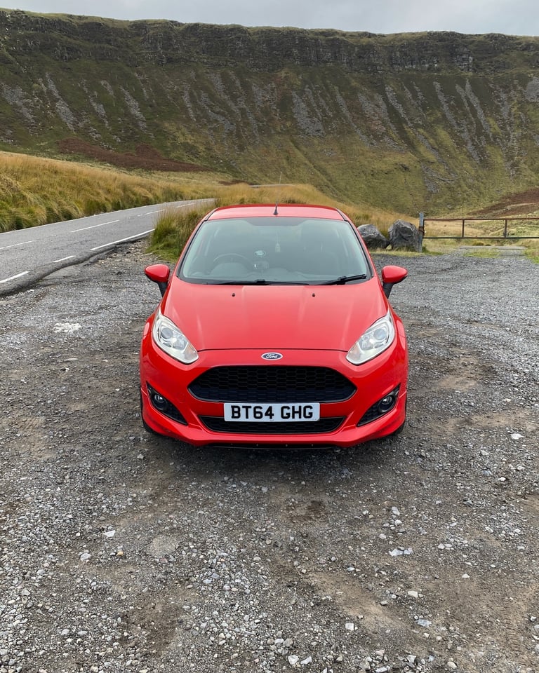 Ford, FIESTA, Hatchback, 2014, Manual, 1241 (cc), 3 doors