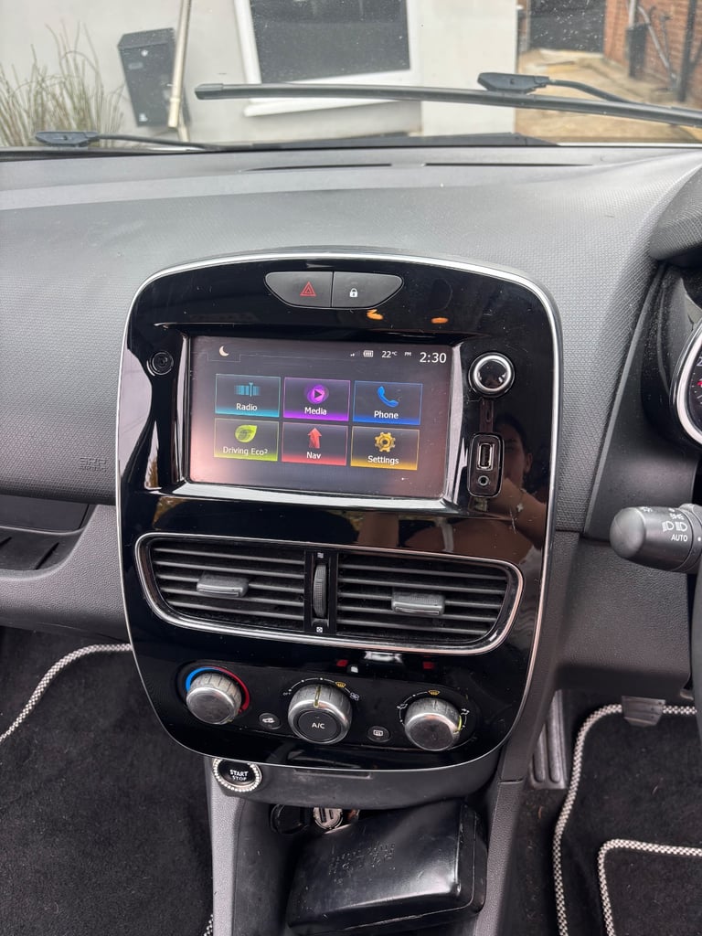 Renault, CLIO, Hatchback, 2017, Manual, 1149 (cc), 5 doors