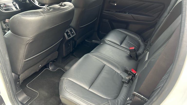 2019 Mitsubishi Outlander 2.4 PHEV Dynamic Safety 5dr Auto Estate Estate Hybrid Automatic