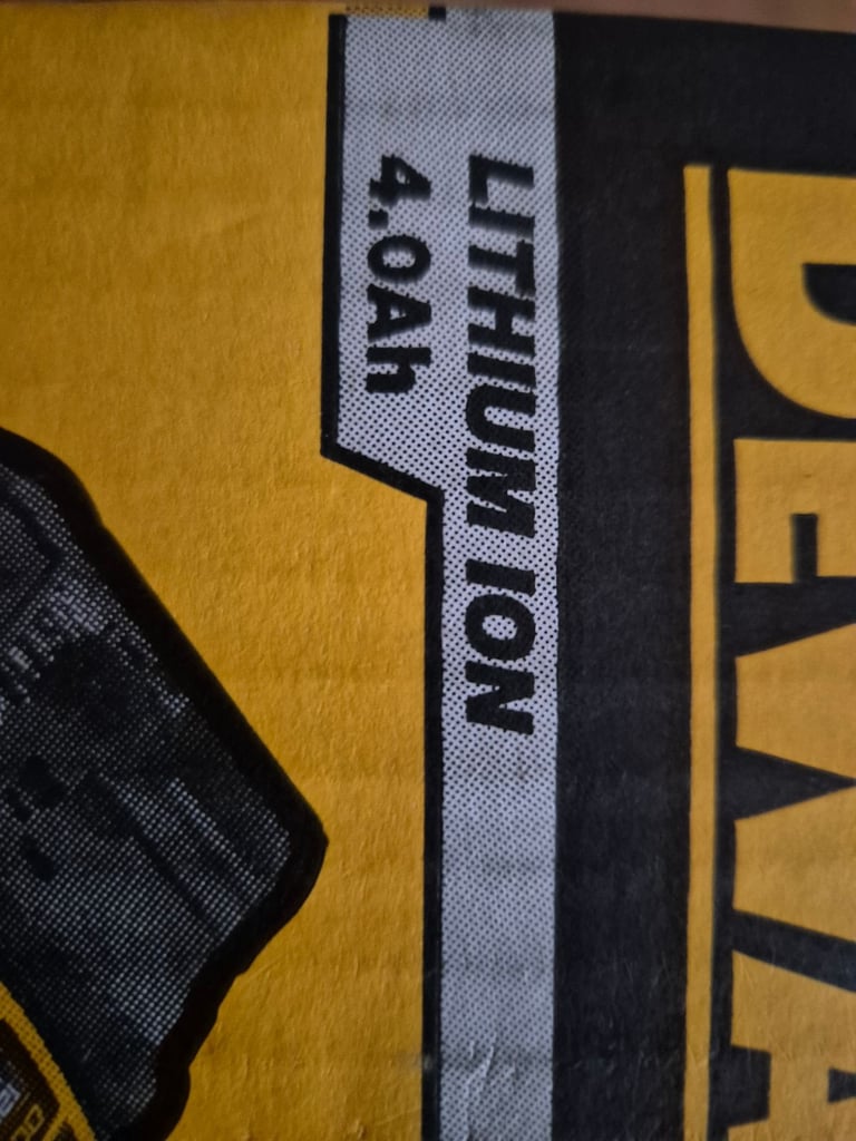 2x dewalt 4amp and charger