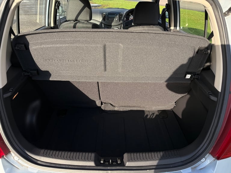 Hyundai i10 2011 only 8,700 miles from New !