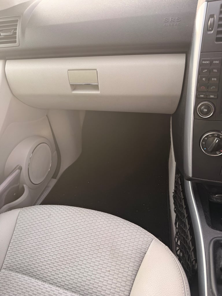 2010 Mercedes-Benz A-Class A160 CDI BlueEFFICIENCY Avantgarde SE 5dr HATCHBACK Diesel Manual