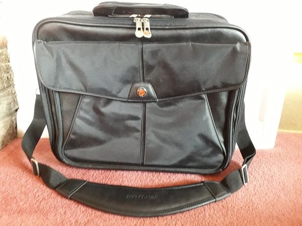 Targus Laptop Bag