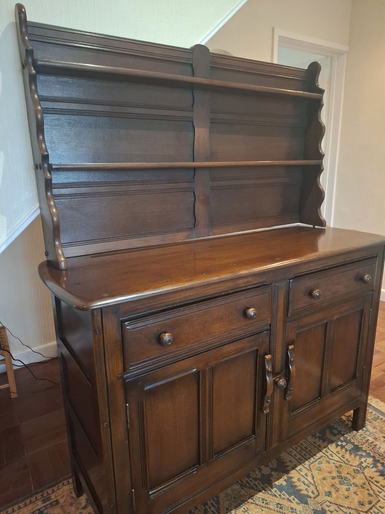 Dark Oak, Ercol, Welsh Dresser £100