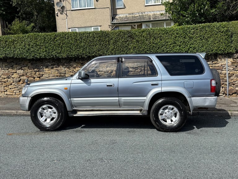 2005 Toyota Hilux 3.0TD SSR-X MANUAL 4X4 GREY  Diesel Manual