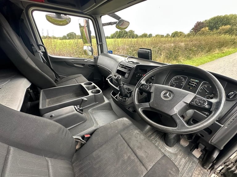 Mercedes-Benz Atego 816 4 X 2 Sleeper Curtainsider