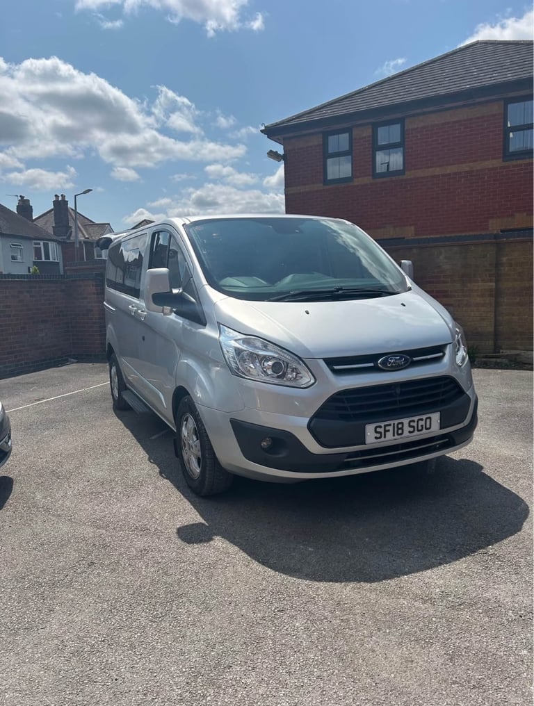 2018 Ford Tourneo Custom 2.0 TDCi 130ps Low Roof 6 Seater Titanium MPV Diesel Manual