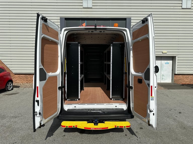 25 Reg,VW,Crafter,,L2H2,Commerce,Business RWD, MWB,Air-Con,Utility,Workshop,Van