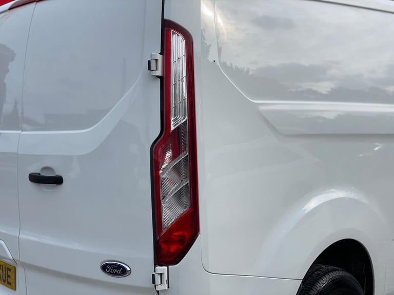 2017 Ford Transit Custom 2.0 TDCi 270 L1 H1 5dr PANEL VAN Diesel Manual