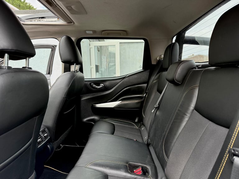 2020 Nissan Navara 2.3 dCi N-Guard Auto 4WD Euro 6 4dr PICK UP Diesel Automatic
