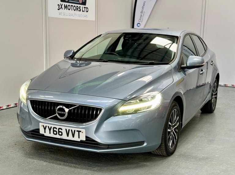 2016 Volvo V40 2.0 D2 Momentum Nav Plus Euro 6 (s/s) 5dr HATCHBACK Diesel Manual