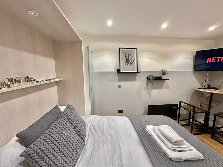 Short Term Rental in Leeds