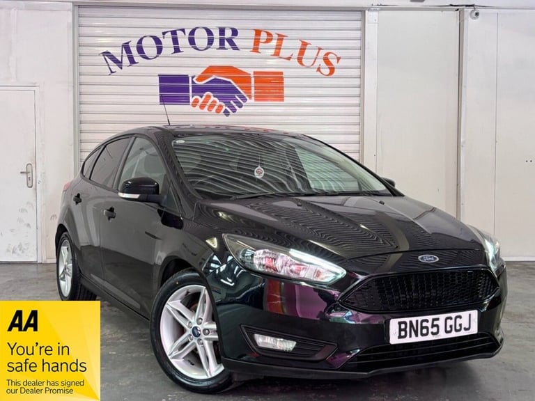 image for 2015 65 FORD FOCUS 1.0T ECOBOOST ZETEC HATCHBACK 5DR PETROL MANUAL EURO 6 (S/S)