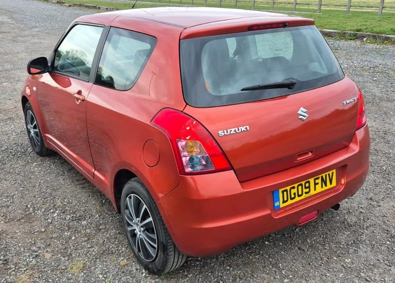 A beautiful car - 2009 Suzuki Swift - Sunlight Copper Pearl - GL 1.3 Petrol Manual 3 door - Image 7