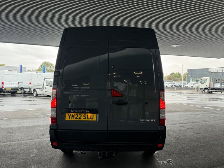 2022 Renault Master 2.3 dCi 35 Business+ FWD LWB Medium Roof Euro 6 4dr PANEL VAN Diesel Manual