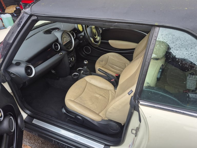 2010 MINI Convertible 1.6 One 2dr CONVERTIBLE Petrol Manual