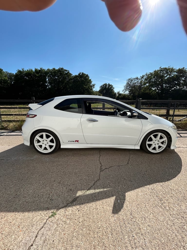 HONDA CIVIC 2.0 TYPE R GT CHAMPIONSHIP WHITE 