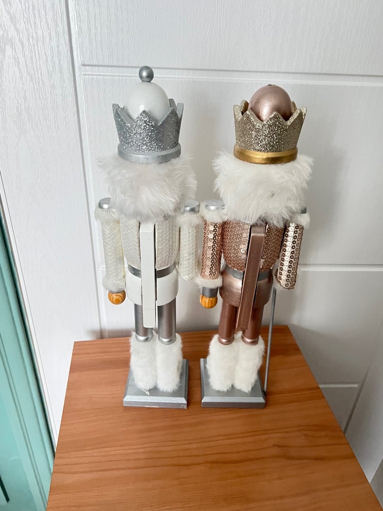 2 x Wooden Nutcracker Standing Ornaments 