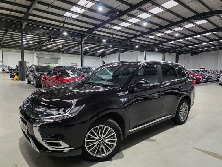 2019 Mitsubishi Outlander 2.4h TwinMotor 13.8kWh 4h CVT 4WD Euro 6 (s/s) 5dr ESTATE Petrol/Electr...