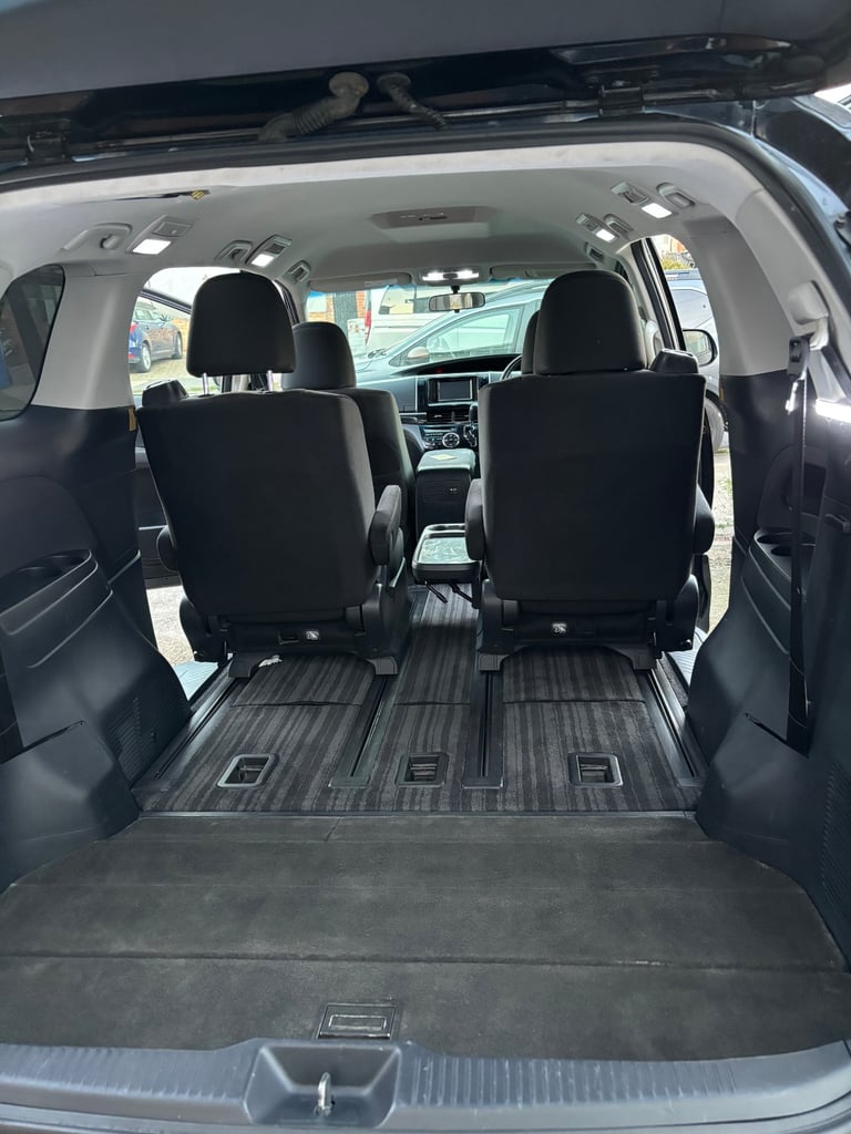 Toyota Estima E-Four - 2.4 Hybrid - 7 Seater - ULEZ dash cam 