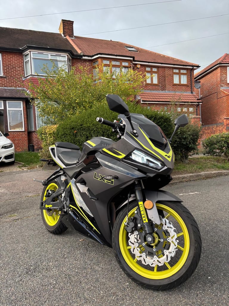 image for Lexmoto, LXS, 2021, 124 (cc)
