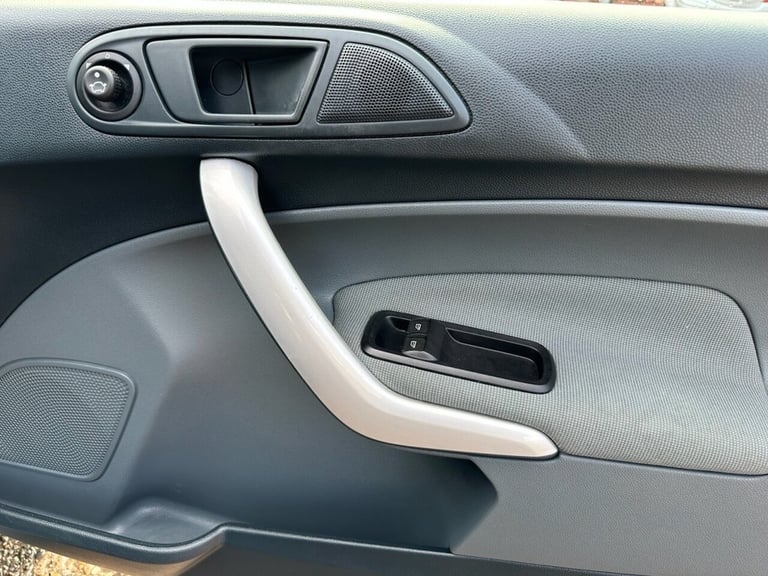 2011 Ford Fiesta 1.6 TD Zetec S Hatchback 3dr Diesel Manual (107 g/km, 94 bhp) Hatchback Diesel M...