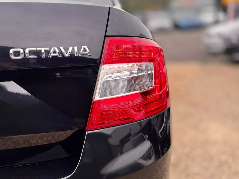 2014 Skoda Octavia 1.4 TSI SE 5dr HATCHBACK Petrol Manual