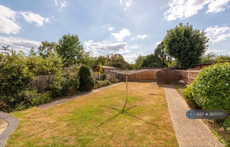 1 bedroom in Drayton Gardens, West Drayton, UB7 (#2671757)