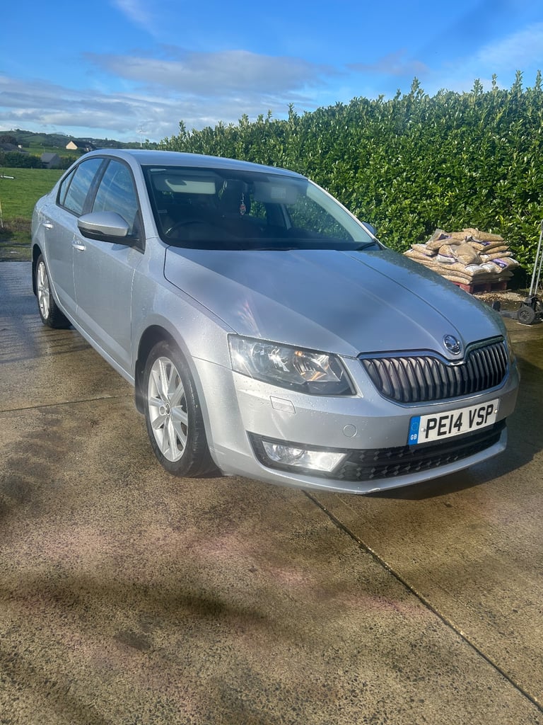 Skoda, OCTAVIA, Hatchback, 2014, Manual, 1598 (cc), 5 doors