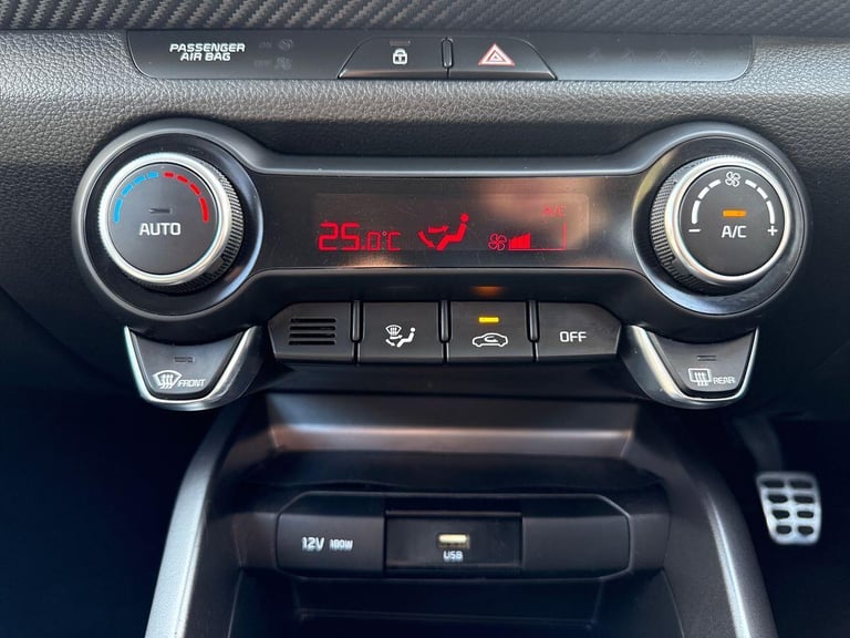  Kia Stonic 1.0 T-GDi ISG 48V GT-LINE Petrol/Electric Hybrid Manual