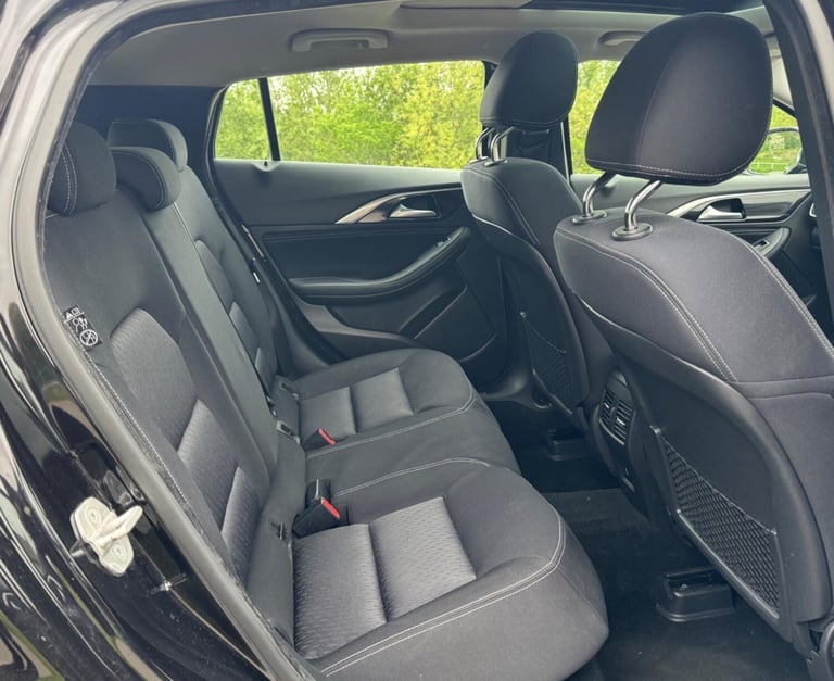 2016 Infiniti Q30 2.2d Premium DCT Euro 6 (s/s) 5dr HATCHBACK Diesel Automatic