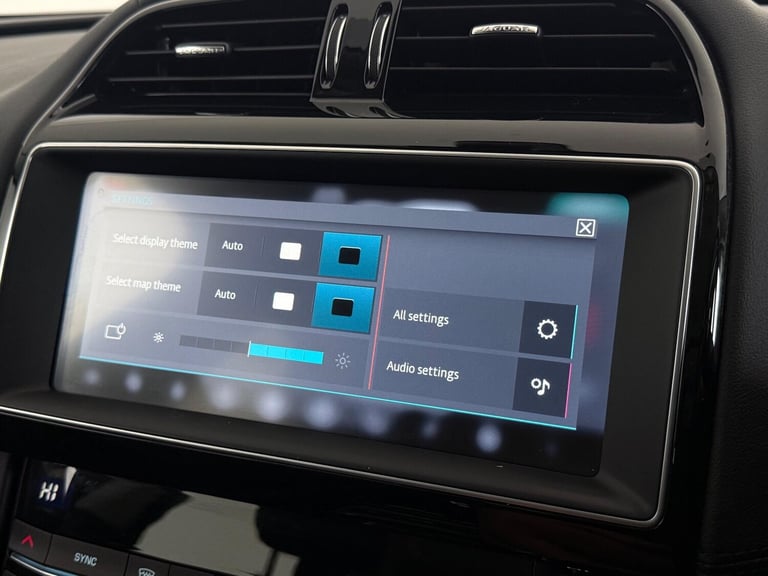 2019 Jaguar F-Pace 2.0 P250i Portfolio Auto AWD Euro 6 (s/s) 5dr ESTATE Petrol Automatic