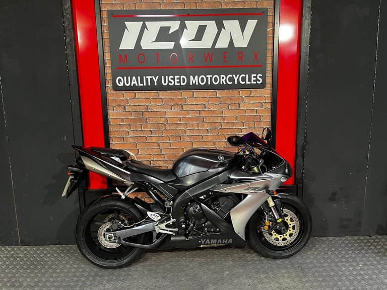 image for 2004 Yamaha YZF R1, only 18793 miles, very clean bike