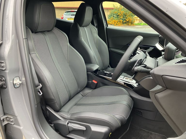 2025 Peugeot 2008 1.2 Hybrid 145 GT 5dr e-DSC6 Estate Automatic