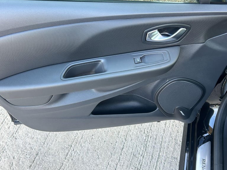 RENAULT CLIO 1.6 Renaultsport Nav 220 Trophy Auto 2017