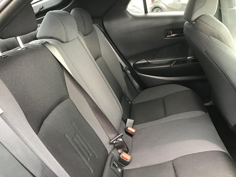 2024 Toyota C-HR 2.0 VVT 13.6kWh Design CVT Euro 6 (s/s) 5dr HATCHBACK Petrol/Electric Hybrid Aut...