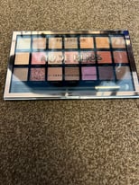Make up eyeshadow palette nude bliss